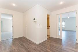 Prestigious 5 Bedroom Apartment in Twin Towers – Panoramic View over Lisbon