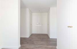 Prestigious 5 Bedroom Apartment in Twin Towers – Panoramic View over Lisbon