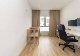 Semi-new 2 bedrooms in Alhos Vedros