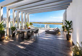 Long-Term Rental: Luxury 2-Bedroom with Panoramic Views in Frontline Fuseta