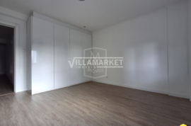 Refurbished 3 bedroom bank apartment located in Ramada, municipality of Odivelas Refurbished 3 bedroom bank apartment located in Ramada, municipality of Odivelas