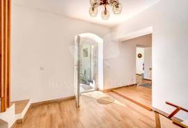 Recently renovated 3 bedroom farmhouse with room for expansion. Santa Catarina, Tavira.