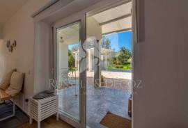 Recently renovated 3 bedroom farmhouse with room for expansion. Santa Catarina, Tavira.