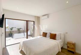 Fully Refurbished 4 Bedroom Villa in the Center of Faro with Rooftop and Private Garage