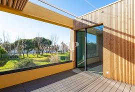 2 bedroom corner villa with private pool in central area, Vilamoura