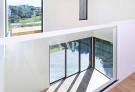 2 bedroom corner villa with private pool in central area, Vilamoura