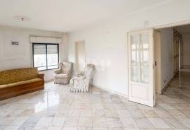 3 bedroom apartment in the center of Loulé