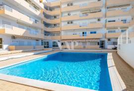 3 bedroom apartment with sea view in Quinta do Romão, Quarteira