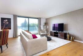 Luxury 3 Bedroom Apartment with Pool in Vilamoura