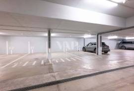 Luxury 3 Bedroom Apartment with Pool in Vilamoura