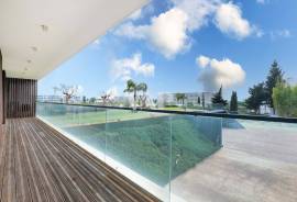 Luxury 3 Bedroom Apartment with Pool in Vilamoura