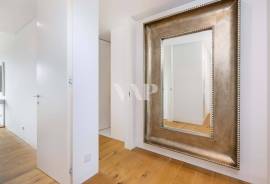 Luxury 3 Bedroom Apartment with Pool in Vilamoura