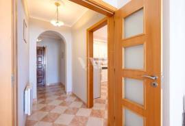 4 Bedroom Apartment with Sea View, Quarteira