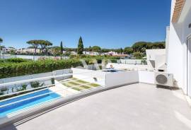 2 bedroom villa with pool, Vilamoura