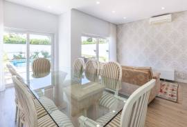 2 bedroom villa with pool, Vilamoura