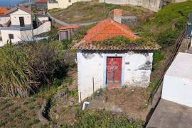 Ruin with Stunning Sea Views – Excellent Reconstruction Opportunity in Ribeira Brava