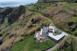 Private Retreat in Tabua – Ocean Views & Nature