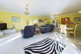 Tavira countryside 4 bedroom villa with pool, garage & sea view