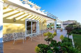 Tavira countryside 4 bedroom villa with pool, garage & sea view