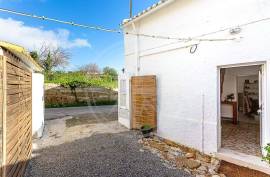 Semi-detached country house with garden near Fuzeta