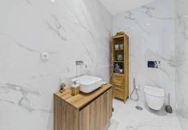 Impressive 3 bedroom top floor apartment in Moncarapacho