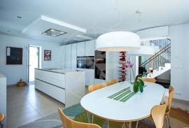 Tavira 4 Bed villa with heated pool, garden & energy-smart year-round comfort