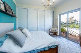 Detached, energy efficient 4 bed sea view villa with pool & garden near Ria Formosa