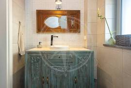 Detached, energy efficient 4 bed sea view villa with pool & garden near Ria Formosa