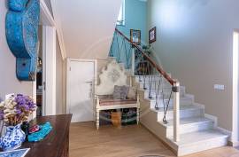 Detached, energy efficient 4 bed sea view villa with pool & garden near Ria Formosa