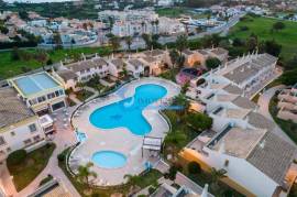 Semi-detached house T0+2 located in Ponta Grande Resort-Albufeira