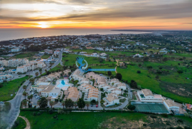 Semi-detached house T0+2 located in Ponta Grande Resort-Albufeira