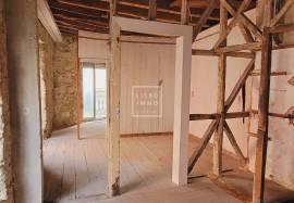 Charming historic building to renovate – São Bento, Lisbon