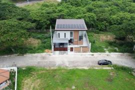 Luxury 4 Bedroom Villa For Sale in The Orchard Golf and Country Club, Dasmarinas Philippines Luxury 4 Bedroom Villa For Sale in The Orchard Golf and Country Club, Dasmarinas Philippines