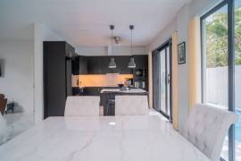 Luxury 4 Bedroom Villa For Sale in The Orchard Golf and Country Club, Dasmarinas Philippines Luxury 4 Bedroom Villa For Sale in The Orchard Golf and Country Club, Dasmarinas Philippines