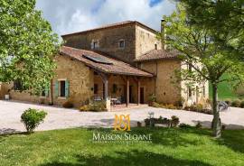 Luxury 5 Bed Equestrian Home For Sale In CASTELNAU D’ANGLES Occitanie France