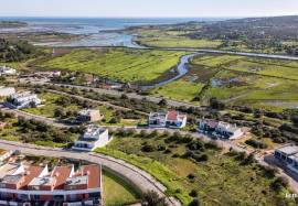 Plot for construction of a 3-bedroom house – Mexilhoeira Grande – Pontalgar