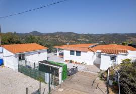 3 bedroom villa | with land | in Salir | Mountain view