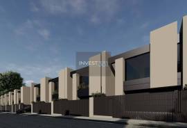 3 bedroom villa with 3 fronts in Gondomar - NOVA