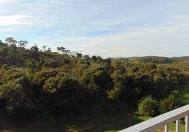 Stylish T2 Apartment for Sale in Portimão – Prime Investment Near Race Track