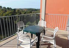 Stylish T2 Apartment for Sale in Portimão – Prime Investment Near Race Track