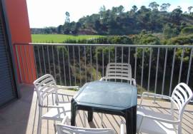 Stylish T2 Apartment for Sale in Portimão – Prime Investment Near Race Track