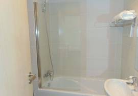 Stylish T2 Apartment for Sale in Portimão – Prime Investment Near Race Track