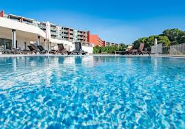 Stylish T2 Apartment for Sale in Portimão – Prime Investment Near Race Track