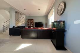 Moradia a venda na Rua 25 de Abril - Sao Bartolomeu - Praia Verde