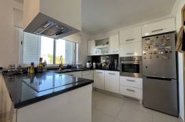 Moradia a venda na Rua 25 de Abril - Sao Bartolomeu - Praia Verde