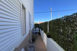 Moradia a venda na Rua 25 de Abril - Sao Bartolomeu - Praia Verde