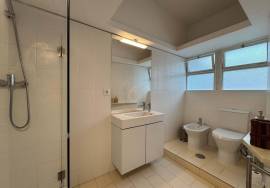 Apartment with mezzanine for rent in downtown Porto