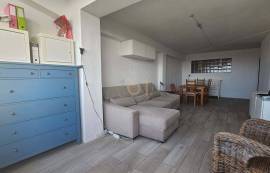 2+1 Bedroom Apartment Centro de Matosinhos top floor