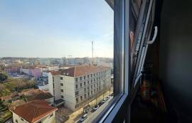 2+1 Bedroom Apartment Centro de Matosinhos top floor