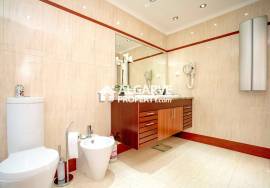 Lovely and modern 4 bedroom villa in a quiet residential area in Vilamoura, Algarve